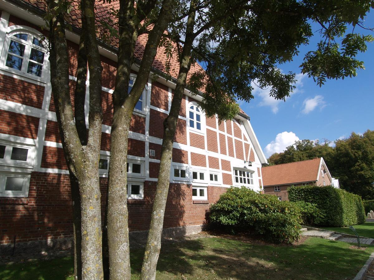 Hotel&Gästehaus Gut Kaden Alveslohe Exterior foto